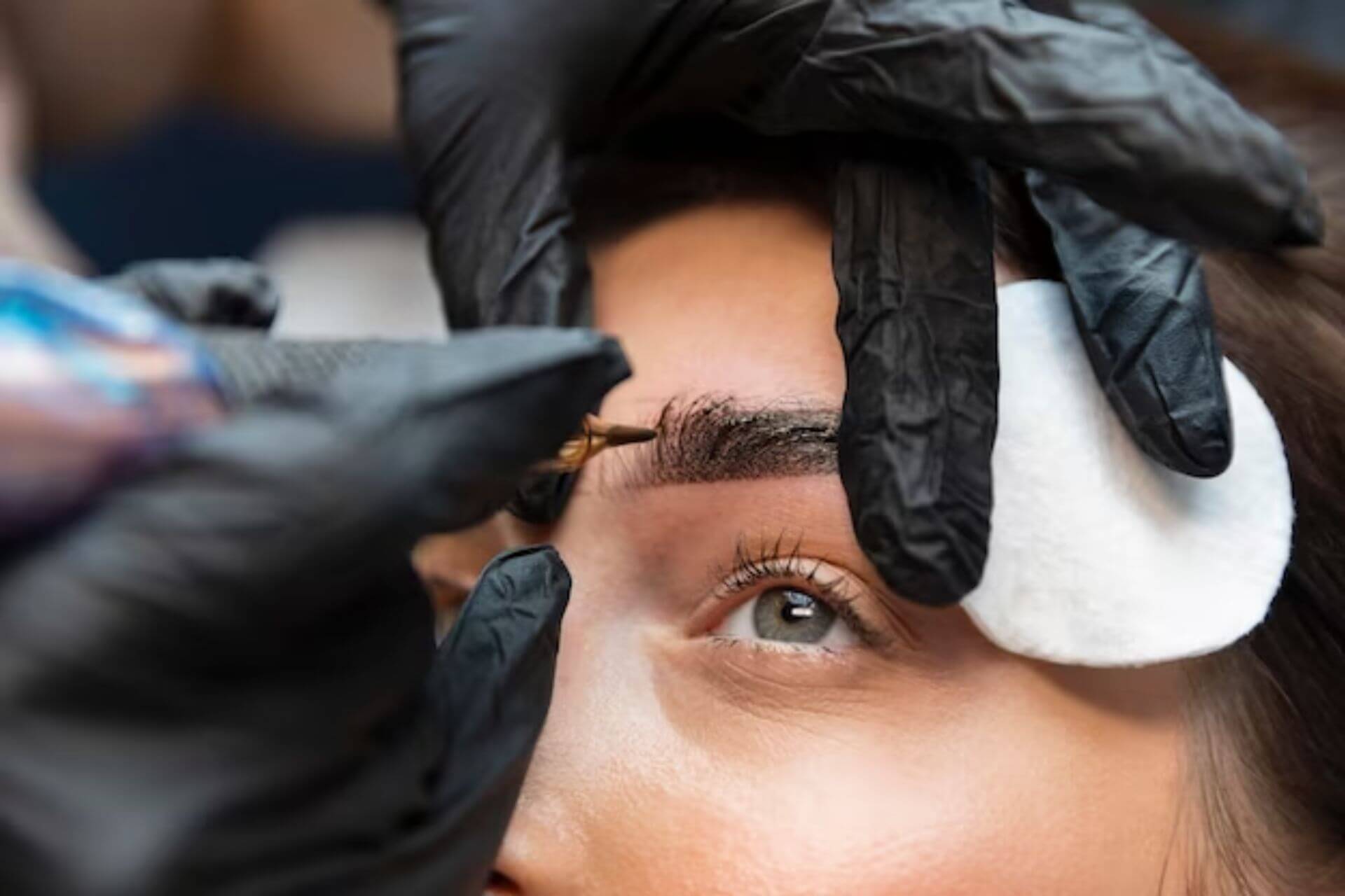Improve Your Beauty Eyebrow and Waxing Tips in Schaumburg, IL